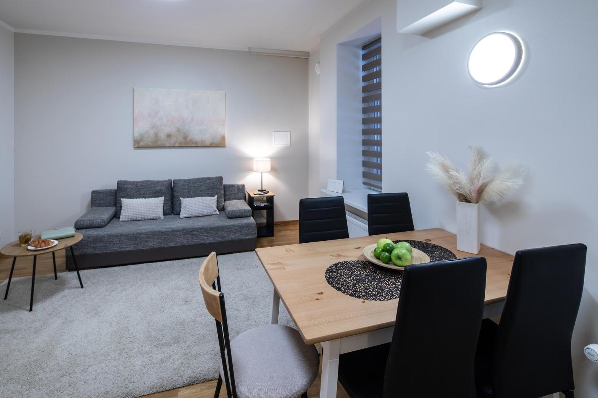 Riga Embassy Center Apartment With Parking エクステリア 写真